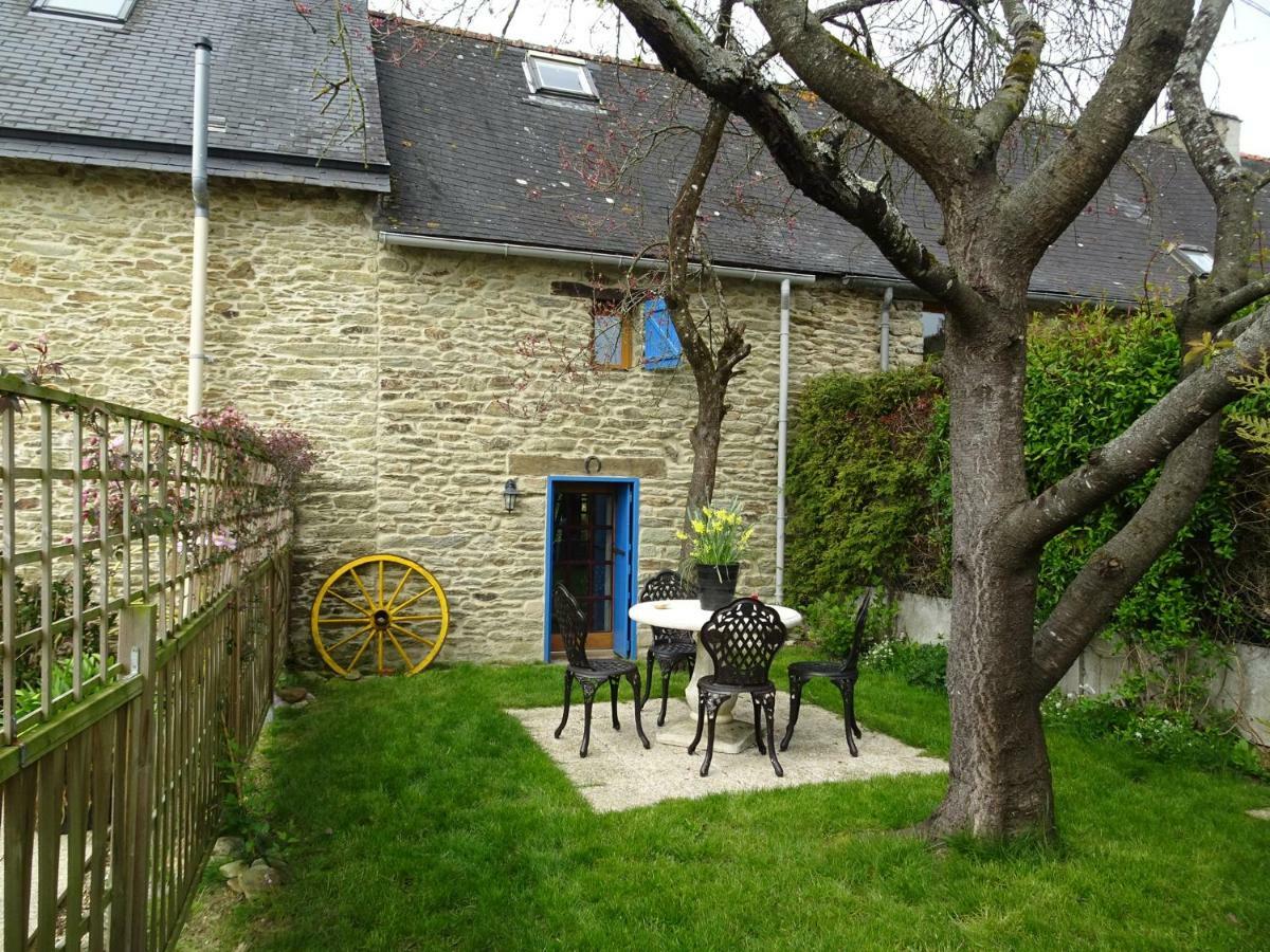 La Porcherie Hellean Exterior foto