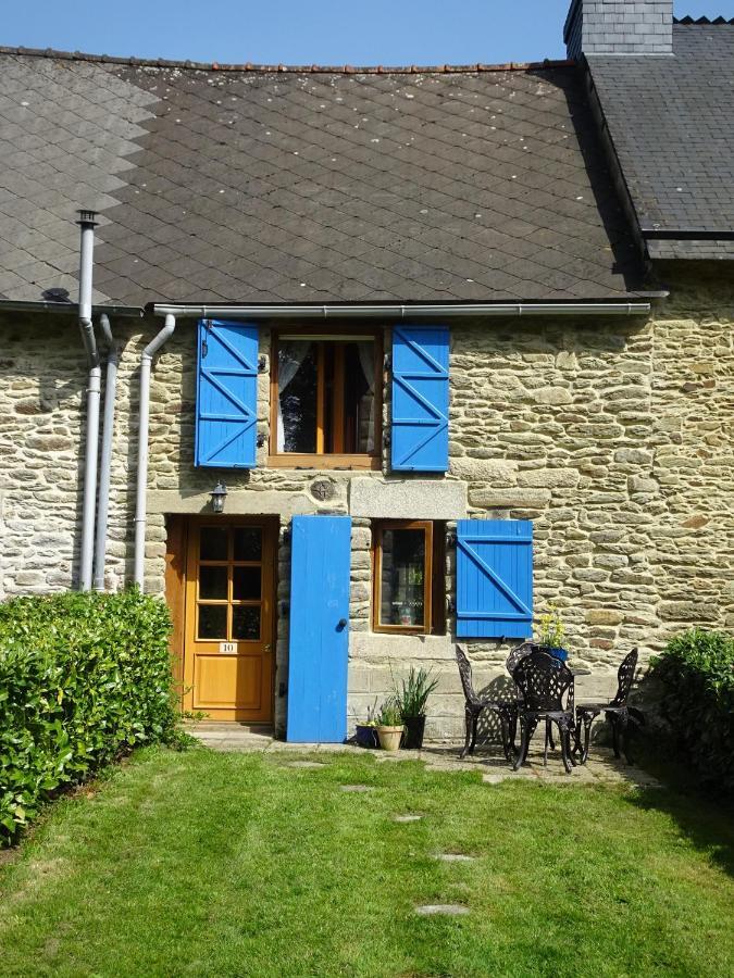 La Porcherie Hellean Exterior foto