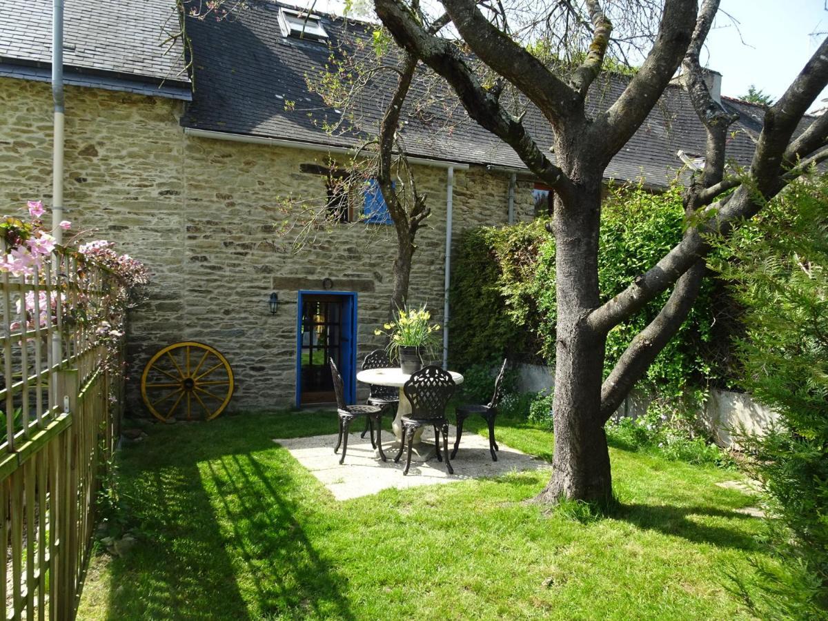 La Porcherie Hellean Exterior foto